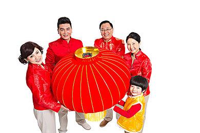 中国老爷爷玩《黑神话》 氛围感拉满被国外网友狂赞